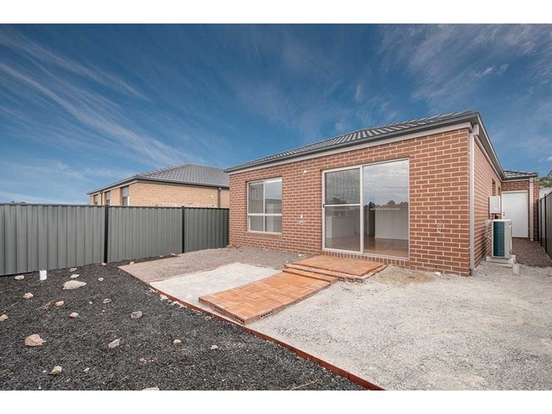 14 Viewmont Avenue, Craigieburn VIC 3064