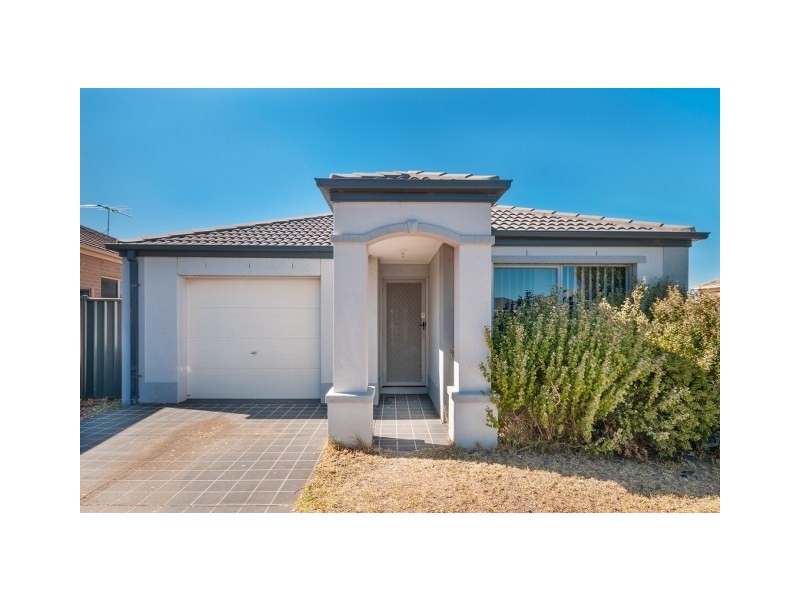 111 Mareeba Way, Craigieburn VIC 3064