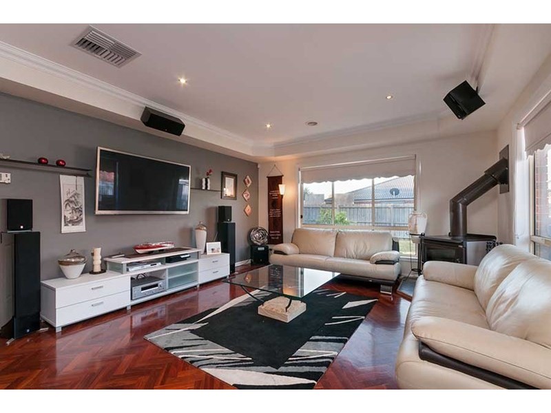 14 Limerick Court, Roxburgh Park VIC 3064