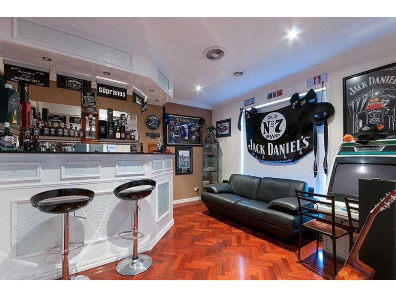 14 Limerick Court, Roxburgh Park VIC 3064