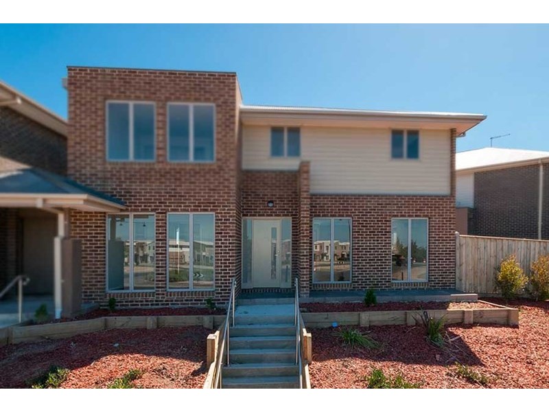 36 Windrock Avenue, Craigieburn VIC 3064