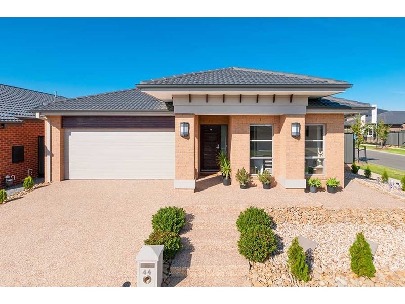 44 Huntington Drive, Craigieburn VIC 3064