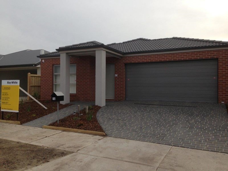 16 Yarradale Drive, Mickleham VIC 3064