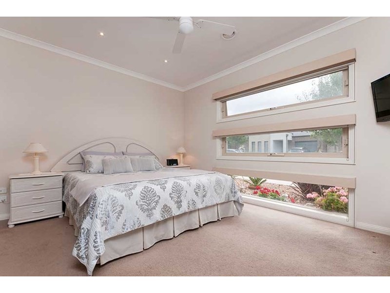 24 Powell Street, Craigieburn VIC 3064