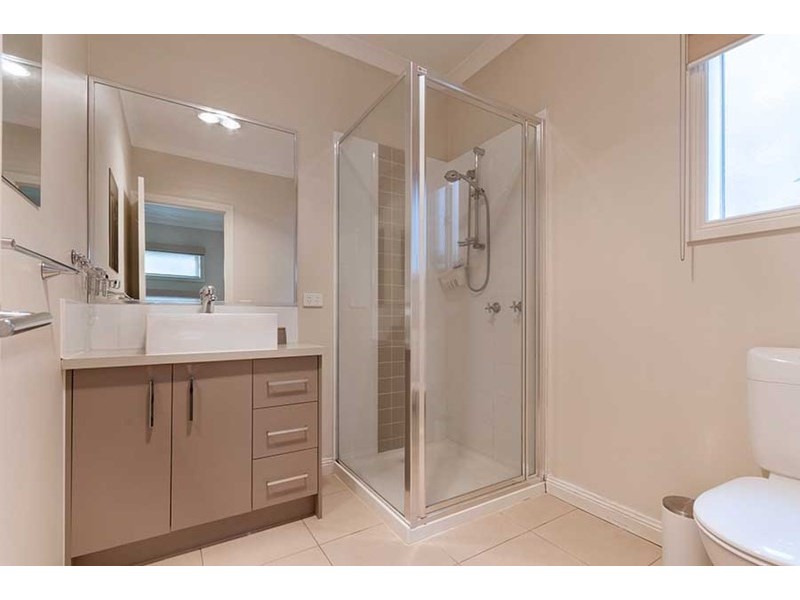 24 Powell Street, Craigieburn VIC 3064