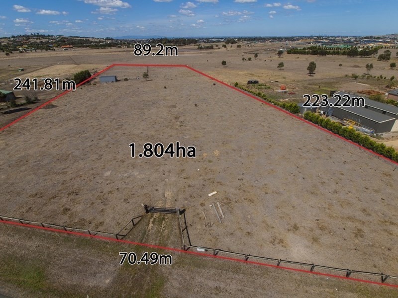 40 Lakeview Drive, Mickleham VIC 3064