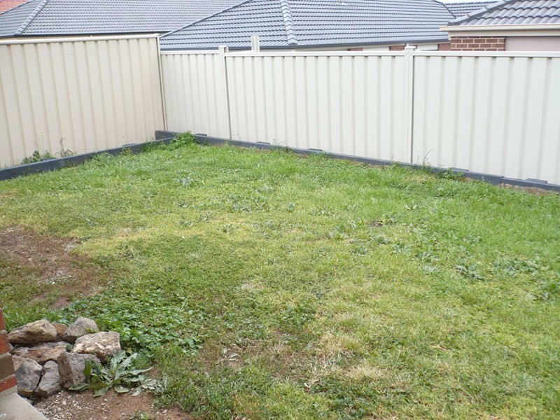 8 Sage Hills Place, Craigieburn VIC 3064