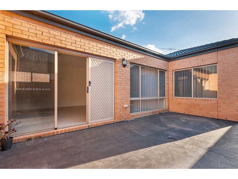 13 Falls Avenue, Craigieburn VIC 3064