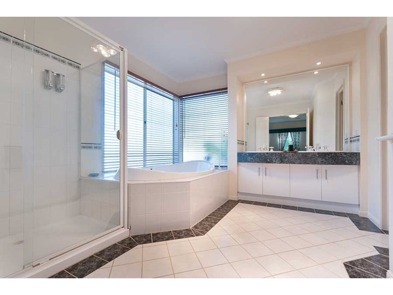 31 Jacaranda Place, Craigieburn VIC 3064