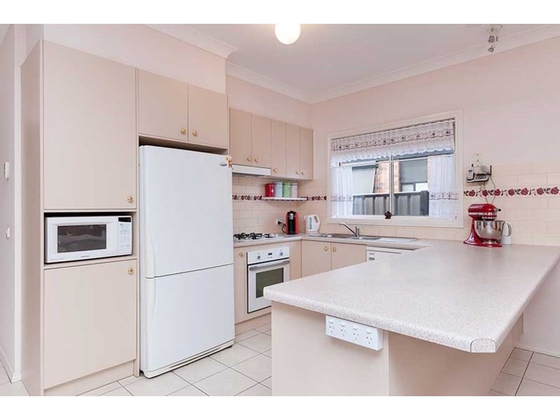 17 Brighton Place, Craigieburn VIC 3064