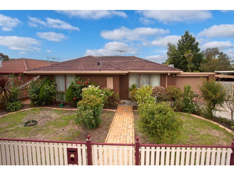 4 Banbury Crescent, Craigieburn VIC 3064