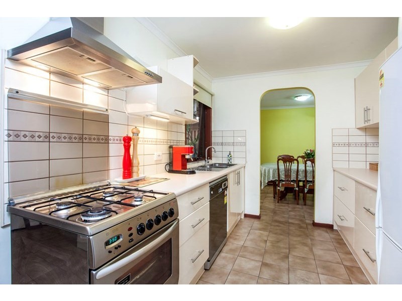 4 Banbury Crescent, Craigieburn VIC 3064