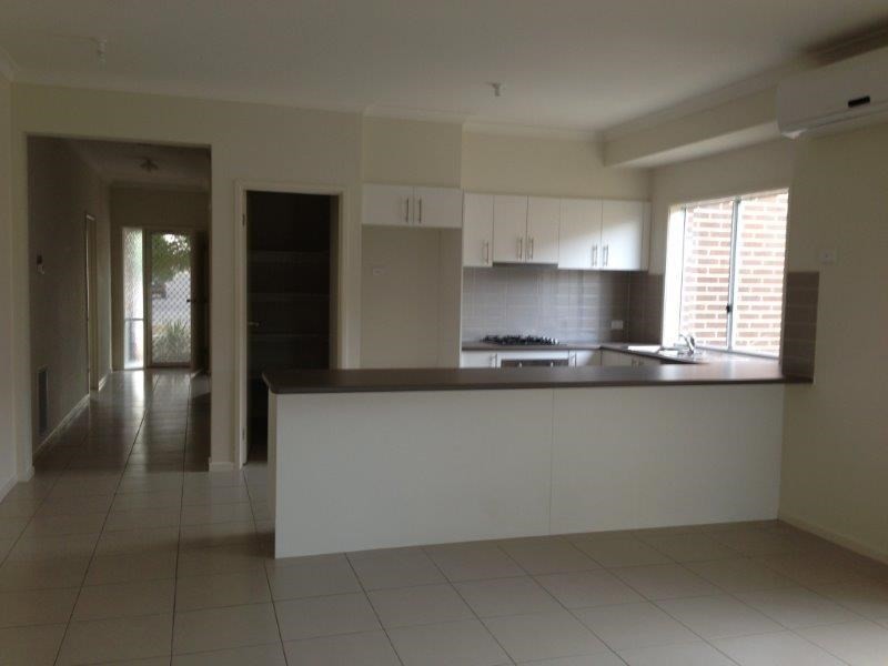 9 Blairgowrie Drive, Craigieburn VIC 3064