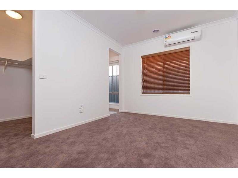 9 Euphoria Street, Craigieburn VIC 3064