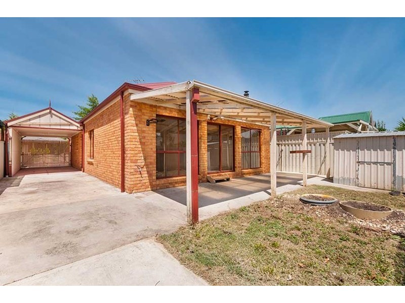 37 Woodlea Crescent, Craigieburn VIC 3064