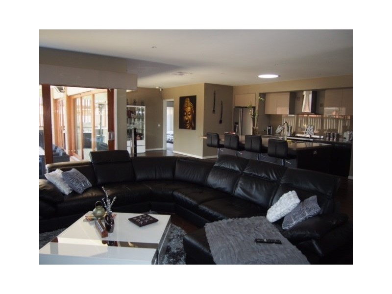 23 Jonesfield Street, Craigieburn VIC 3064