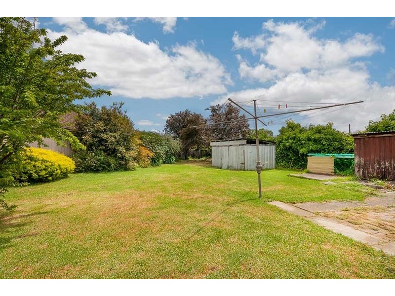 12 Moe Court, Dallas VIC 3047