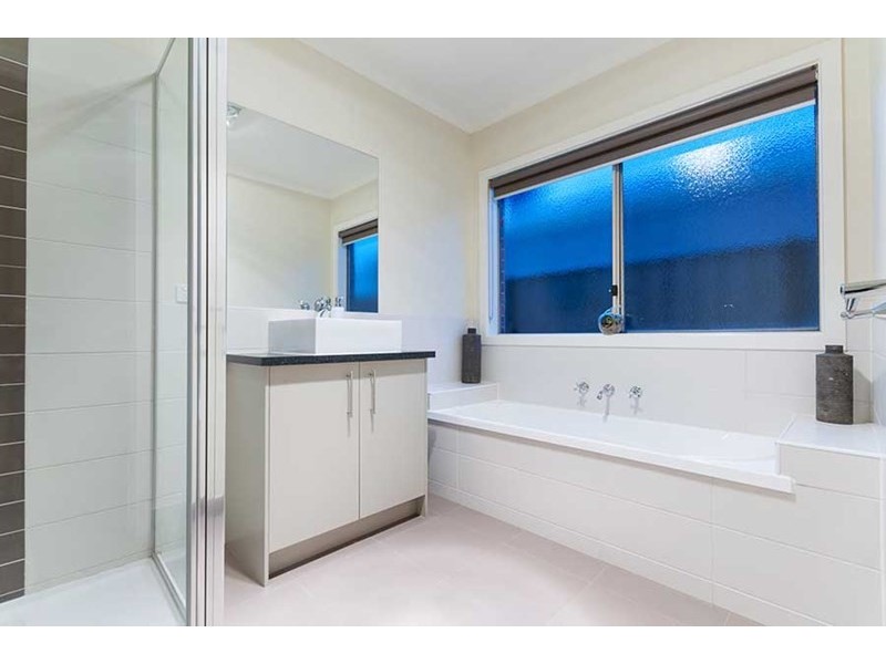 111 Newbury Boulevard, Craigieburn VIC 3064