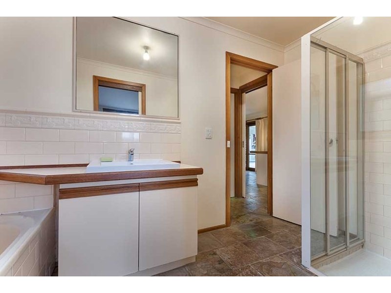 31 Banbury Crescent, Craigieburn VIC 3064