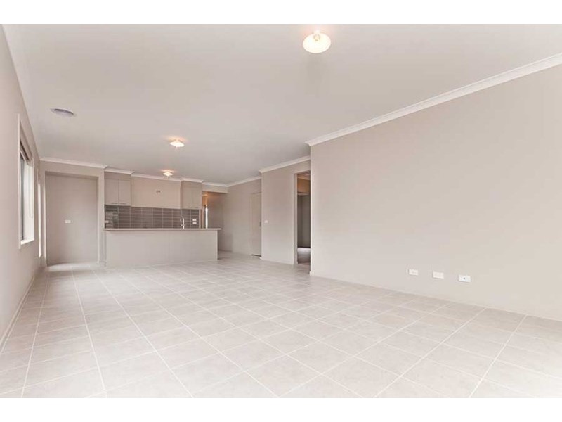 43 Travers Street, Craigieburn VIC 3064