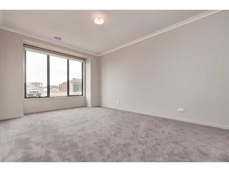 43 Travers Street, Craigieburn VIC 3064