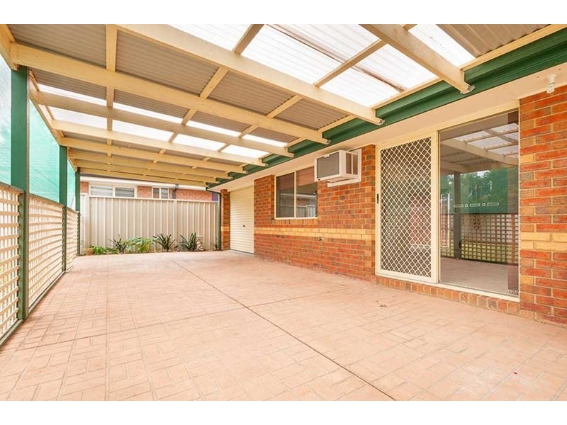 8 Waterford Avenue, Craigieburn VIC 3064