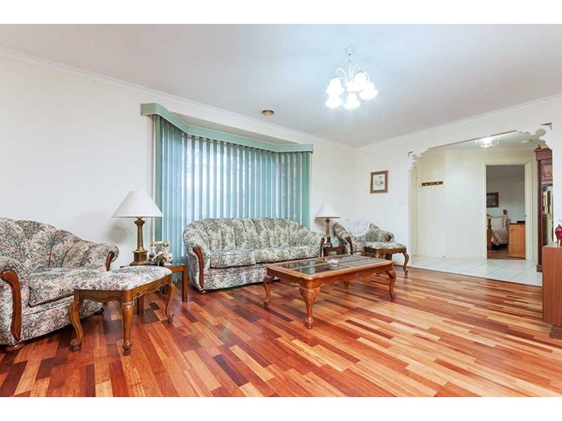 7 St. Agnes Close, Craigieburn VIC 3064