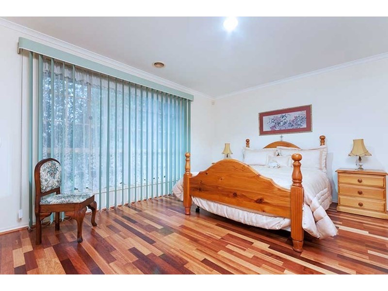 7 St. Agnes Close, Craigieburn VIC 3064