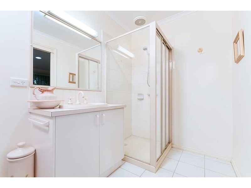 7 St. Agnes Close, Craigieburn VIC 3064