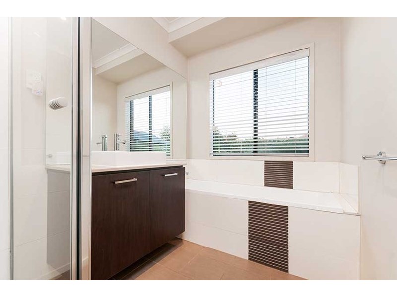 28 Wisteria Avenue, Craigieburn VIC 3064