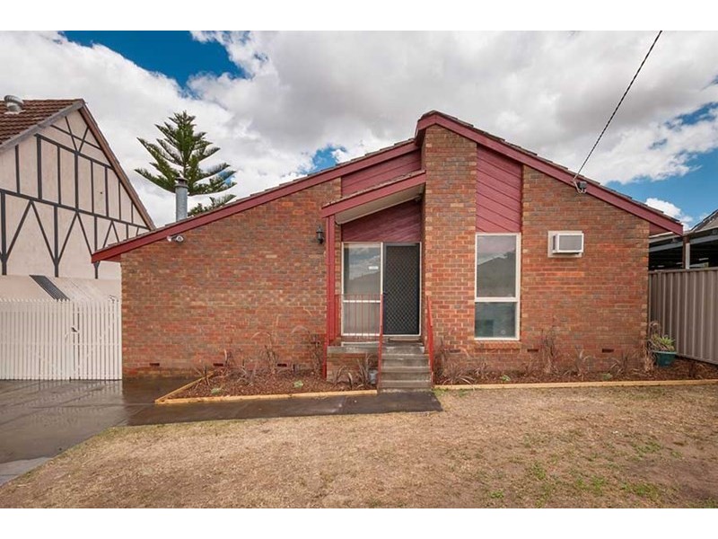 6 Second Avenue, Craigieburn VIC 3064