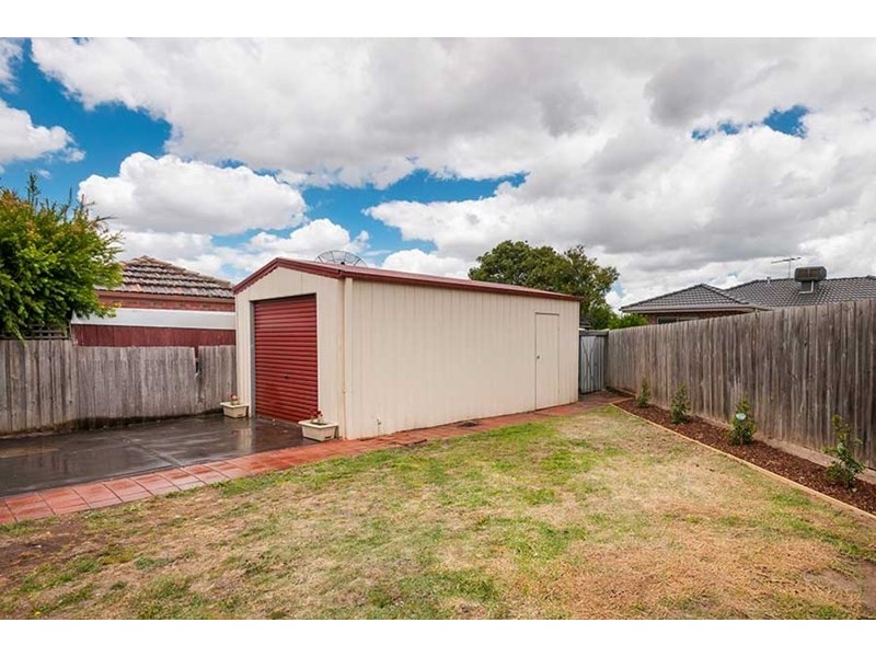 6 Second Avenue, Craigieburn VIC 3064