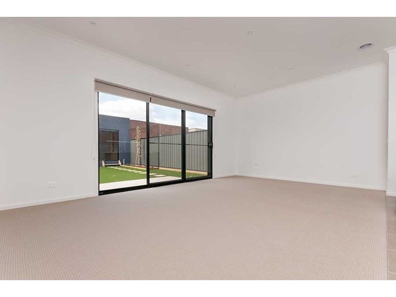 18/38 Mallard Circuit, Craigieburn VIC 3064