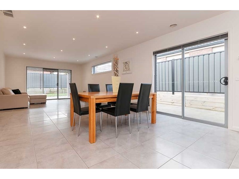 7 Watergum Avenue, Craigieburn VIC 3064