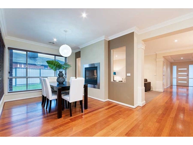 3 Ravenwoods Way, Craigieburn VIC 3064