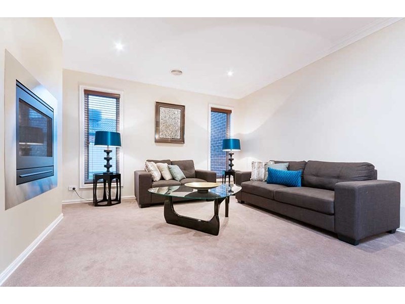 3 Ravenwoods Way, Craigieburn VIC 3064