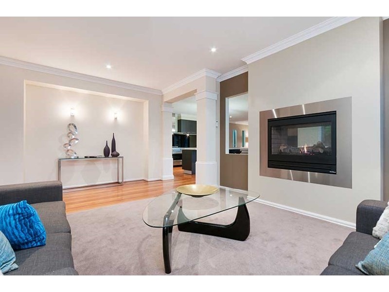 3 Ravenwoods Way, Craigieburn VIC 3064