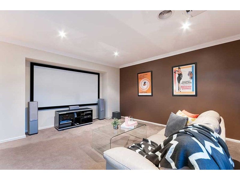3 Ravenwoods Way, Craigieburn VIC 3064