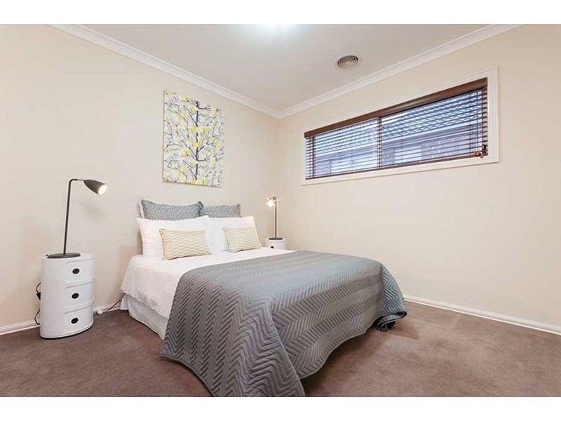 3 Ravenwoods Way, Craigieburn VIC 3064