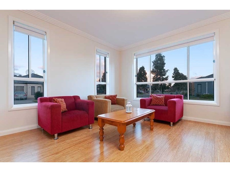 11 Willandra Avenue, Craigieburn VIC 3064