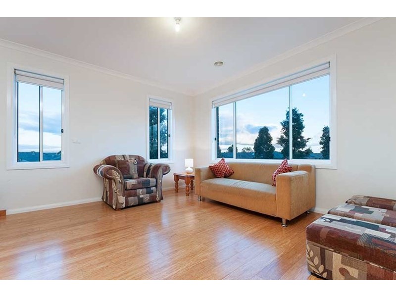 11 Willandra Avenue, Craigieburn VIC 3064