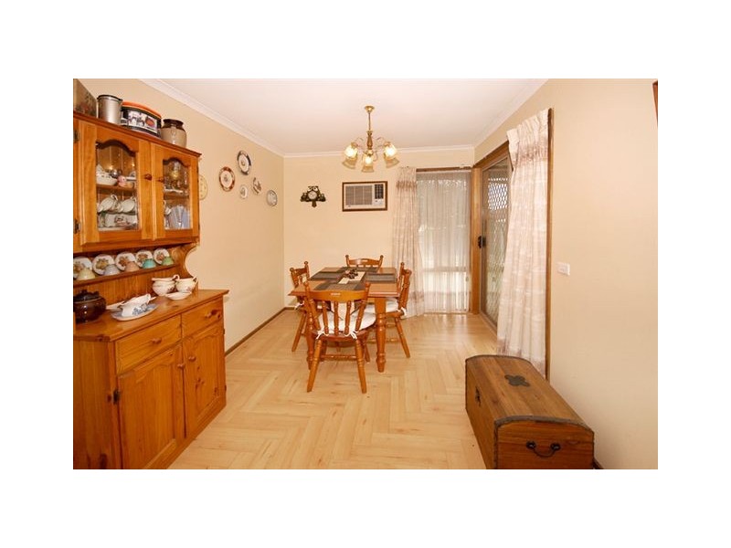 6 Telford Court, Meadow Heights VIC 3048