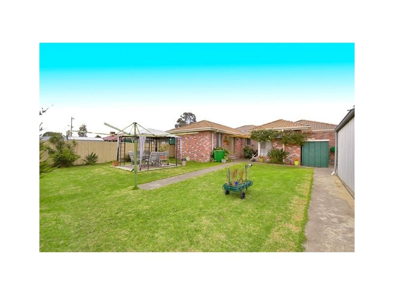 6 Telford Court, Meadow Heights VIC 3048