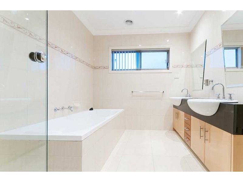 3 Deauville Green, Craigieburn VIC 3064