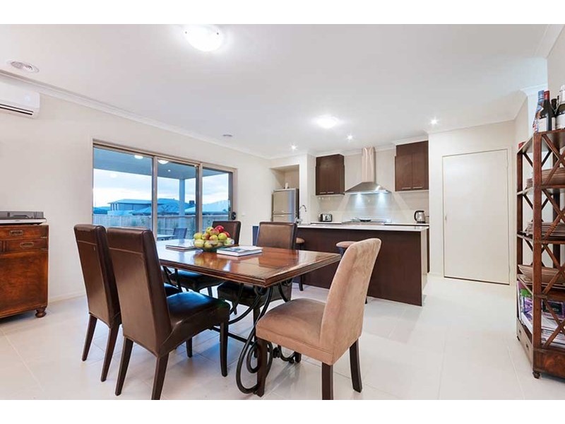 33 Ambrosia Way, Beveridge VIC 3753