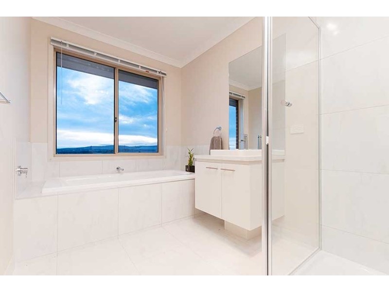 33 Ambrosia Way, Beveridge VIC 3753