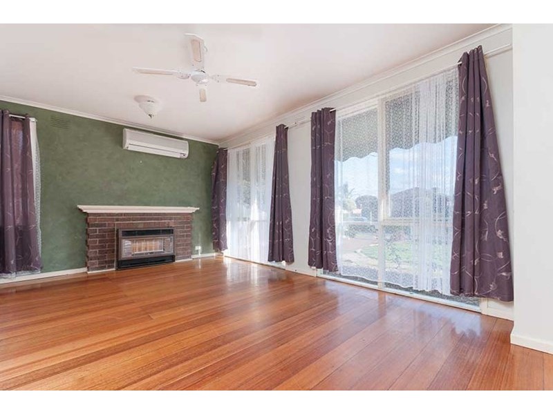 4 Waverley Court, Craigieburn VIC 3064