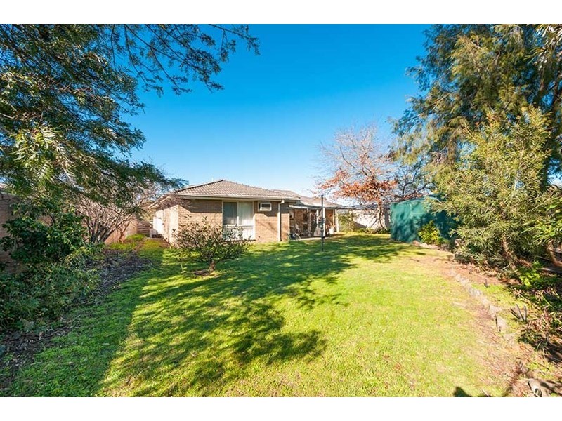 24 Milburn Place, Craigieburn VIC 3064