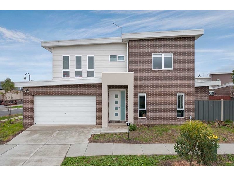8 Burrora Way, Craigieburn VIC 3064