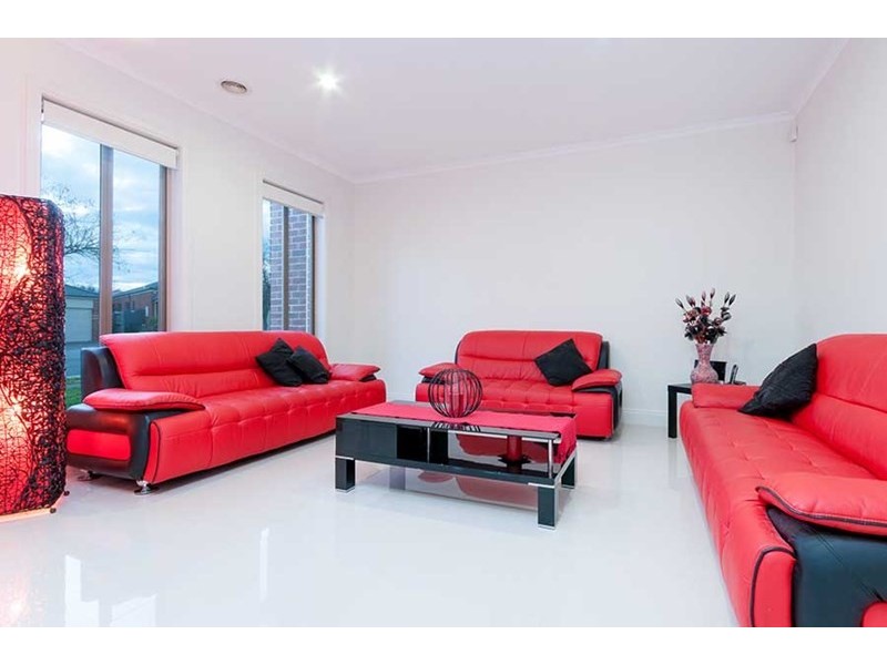14 Beechville Place, Craigieburn VIC 3064